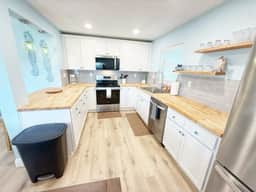 Fun Oceanfront 2 Bedroom Villa with Private Beach Access in Cocoa Beach - Image 5