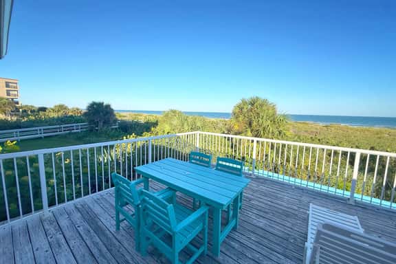 2BR Oceanfront Townhouse w/ private beach access - Image 1