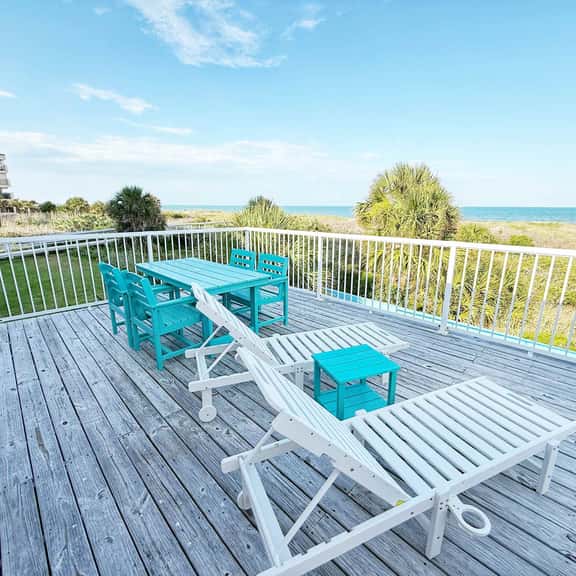 2BR Oceanfront Townhouse w/ private beach access - Image 1