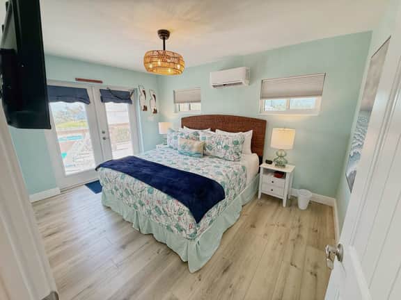 Stunning 3 Bedroom Oceanfront Villa in Cocoa Beach with Private Beach Access - Image 3
