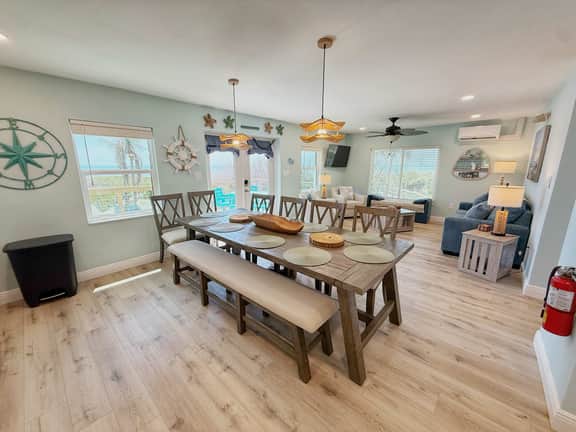 Stunning 3 Bedroom Oceanfront Villa in Cocoa Beach with Private Beach Access - Image 2