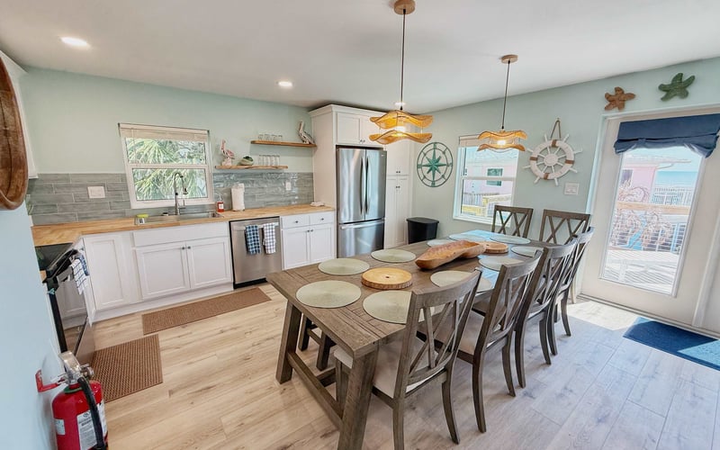 Stunning 3 Bedroom Oceanfront Villa — highlight