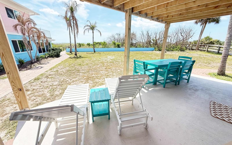 Fun Oceanfront 2 Bedroom Villa — exterior