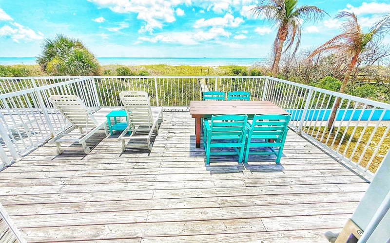 2BR Beachfront Townhouse — exterior