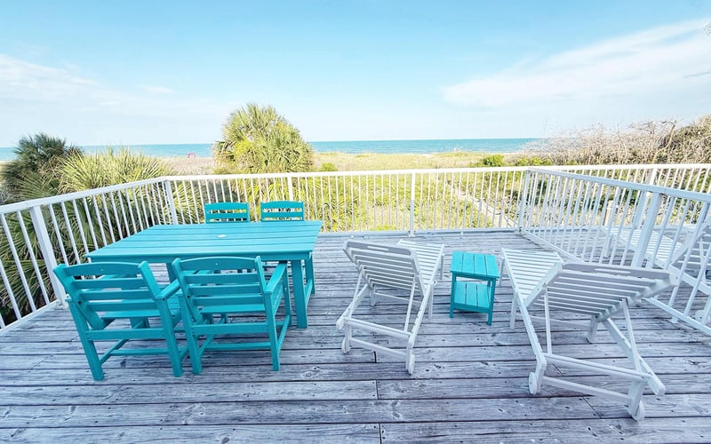 2BR Oceanfront Townhouse — exterior