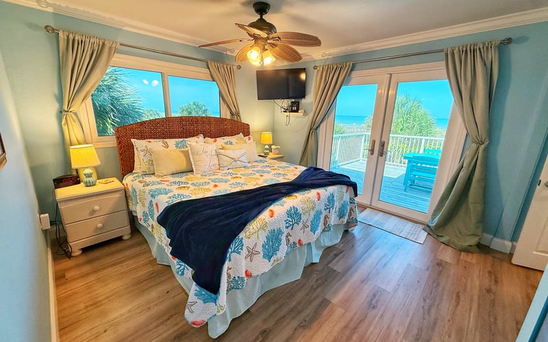 2BR Oceanfront Townhouse — highlight